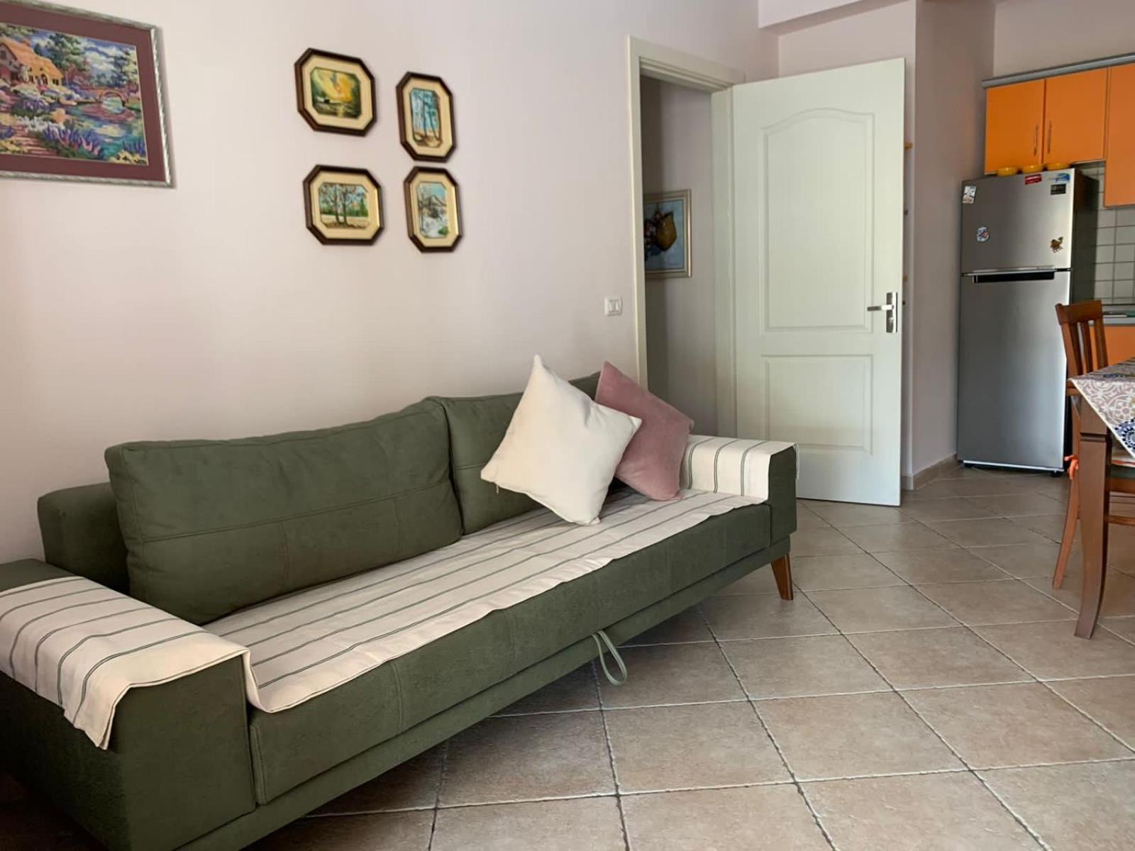 Arbi'S Pool View Apartment Golem  Exterior photo