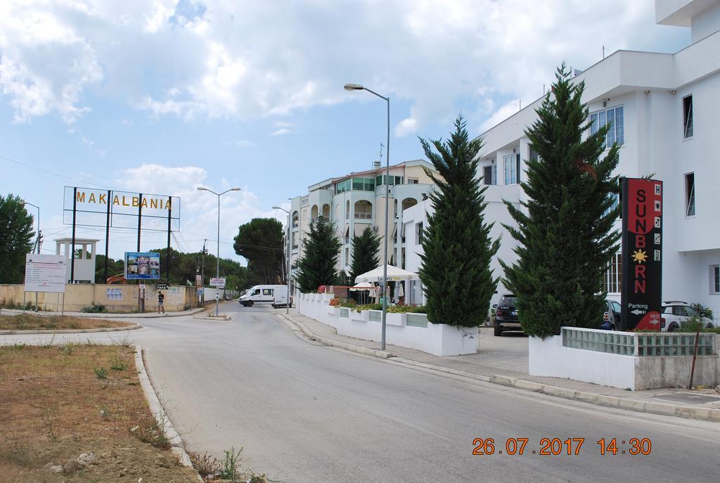 Arbi'S Pool View Apartment Golem  Exterior photo